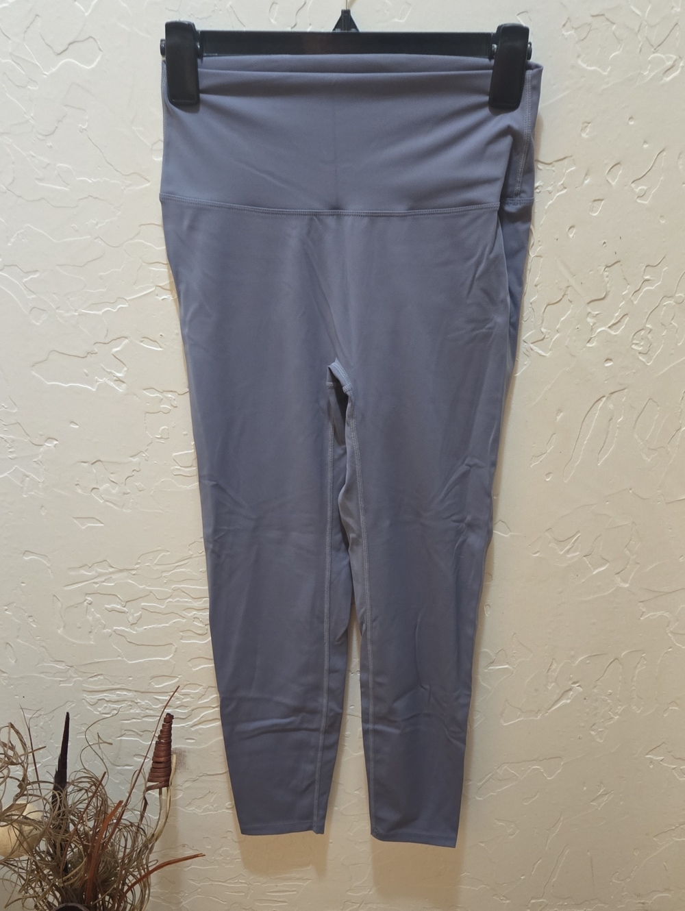 lululemon athletica Heather Gray High-Rise Leggings - Size 6